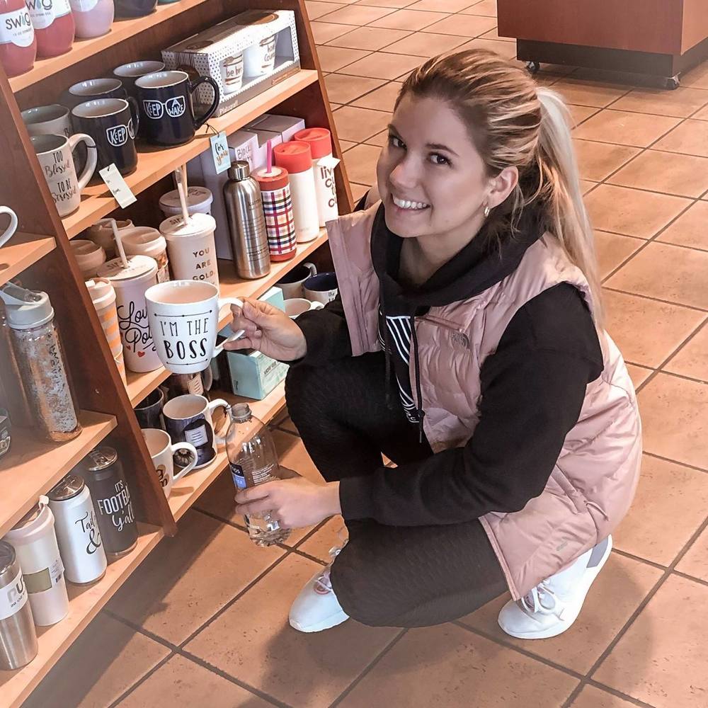 Meet your Posher, Marissa